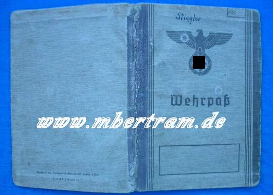 Wehrpass, R.Stieger. 1941 Fliegerhorst Kp.Garz. 1941-45 Sicherung Norwegens u.Luftkrieg m. England. 