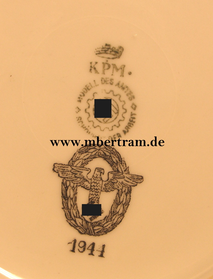 Polizeidivision Suppenteller ca. 23cm. Polizeiadler 1944, KPM