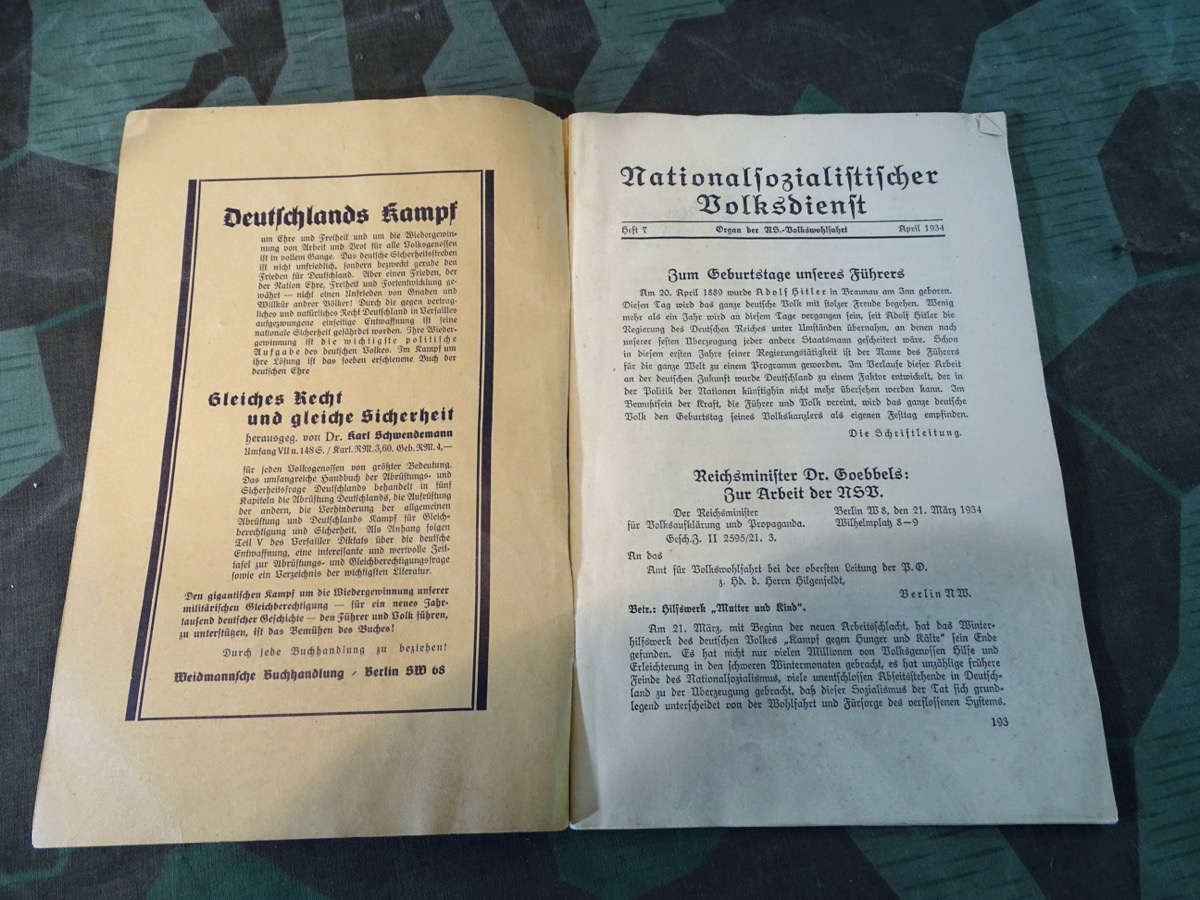 Heft " National Sozialistischer Volksdienst " ( NS Volkswohlfahrt) vom April 1934