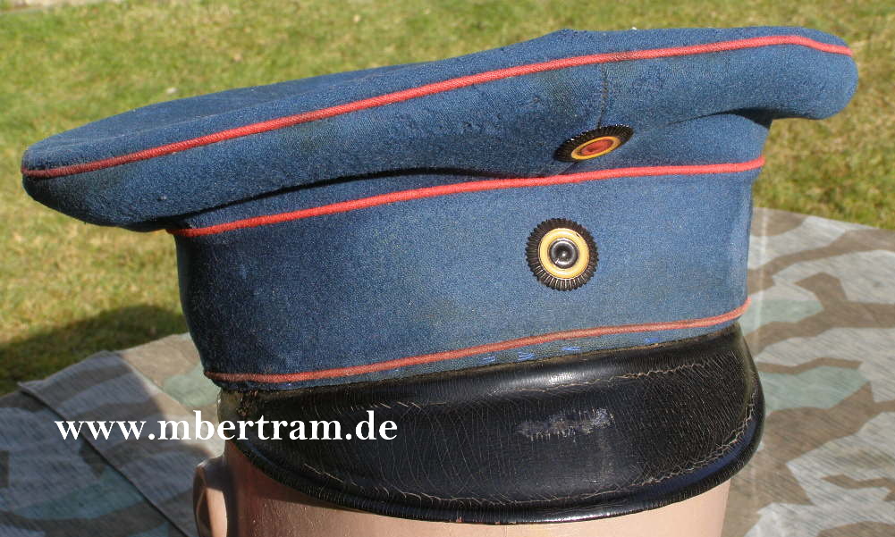 Württemberg, Offiziers Schirmmütze. Hohe, elegante Form