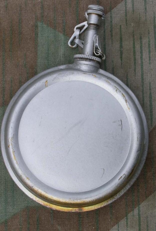 10332-23 WH MG 42 Zubehörtasche, 1944/45 Ersatzstoff, gefüllt