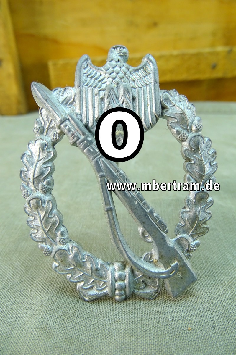 Infanteriesturmabzeichen in Silber, Feinzink versilbert, Hersteller " 1" Assmann
