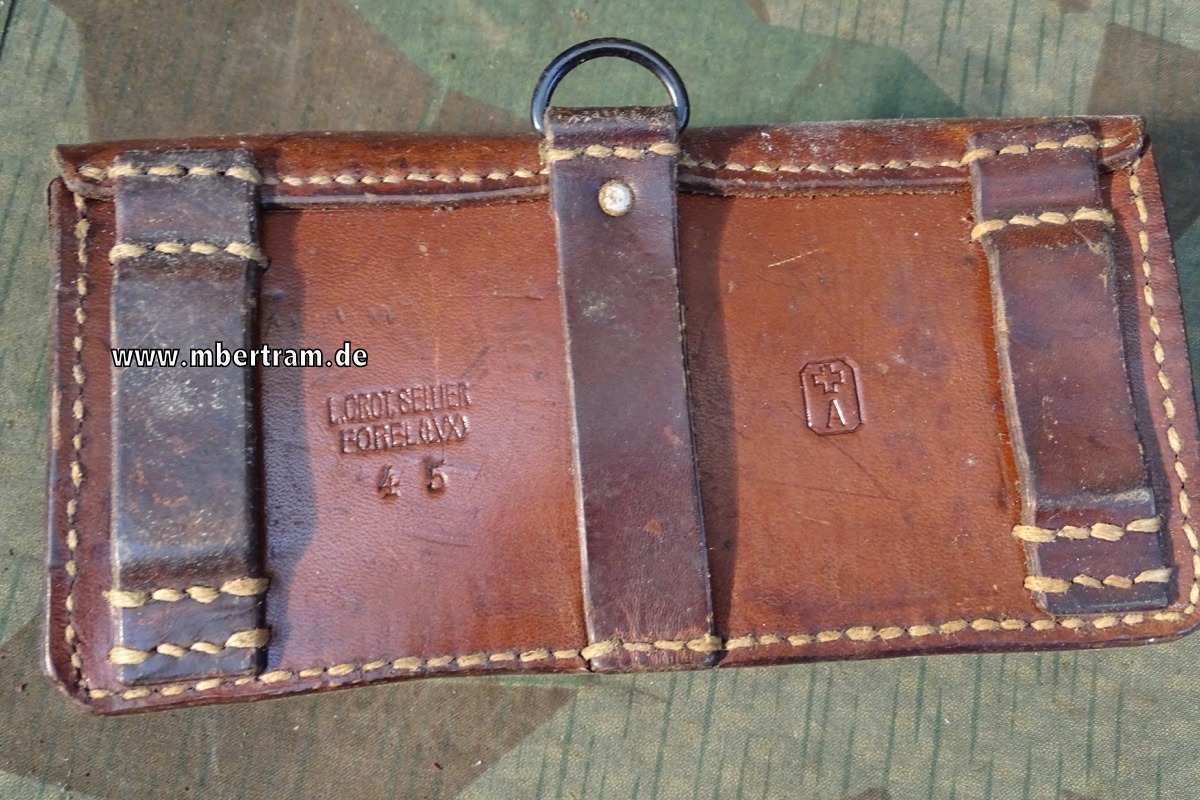 Braune 2er Leder Patronentasche für K 31/ K 11, Schweiz 1945