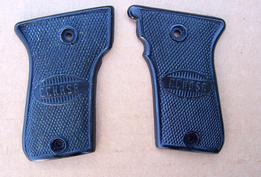 Griffschalen / Grippanels for 7,65 Kal. Echasa Pistol