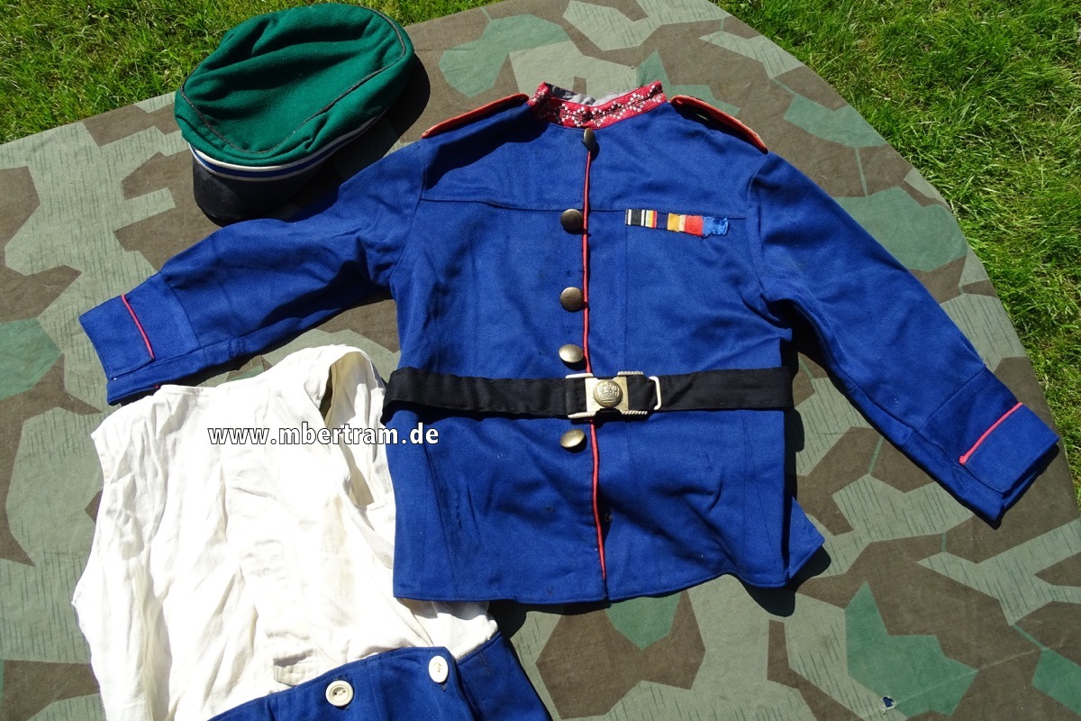 Kinder Uniform, preussisches, blaues Uniformtuch, Preussische Uniformknöpfe.