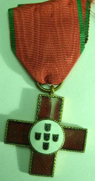 Portugal, Orden des roten Kreuzes 3. Klasse, 38 mm vergoldet