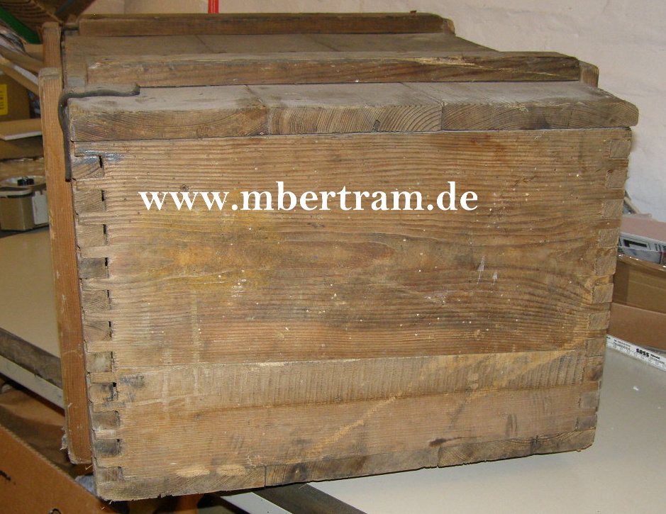 12975-4 WH Packkiste f. 15 Flaschen Eis Minen u. Zubehör, 1945.