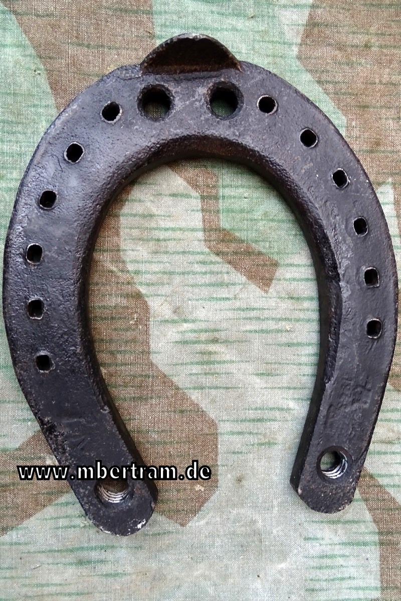 Wehrmacht kavallerie Hufeisen Gr. V7, Stempel schwach lesbar AH 1943