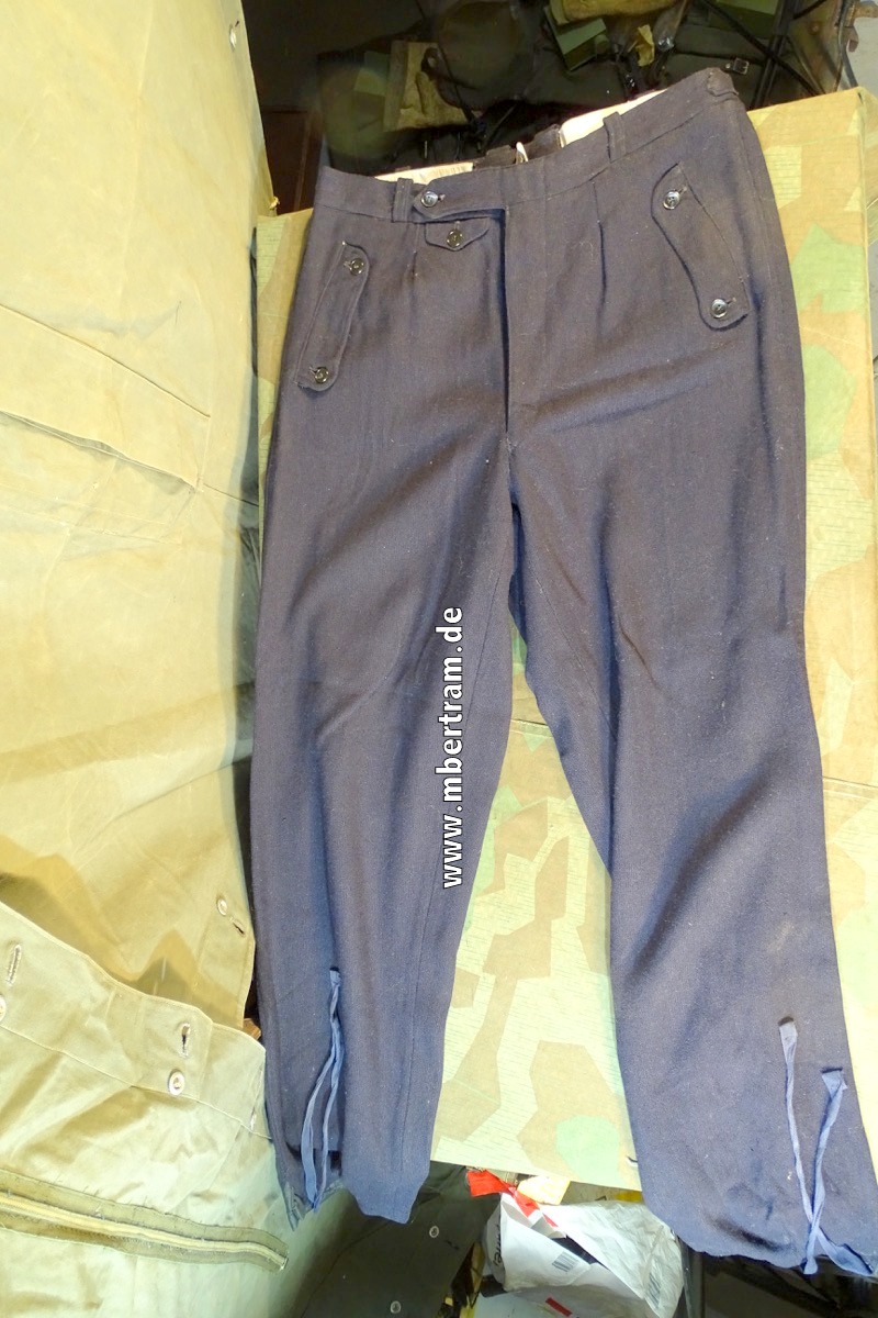 HJ dunkelblaue lange Skihose für den Winteranzug um 1942.