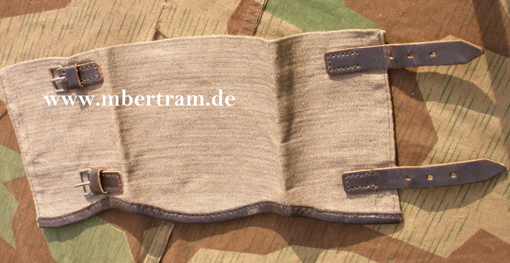 Einzelne, neuwertige Wehrmachtsgamasche, Webstoff , Z .1