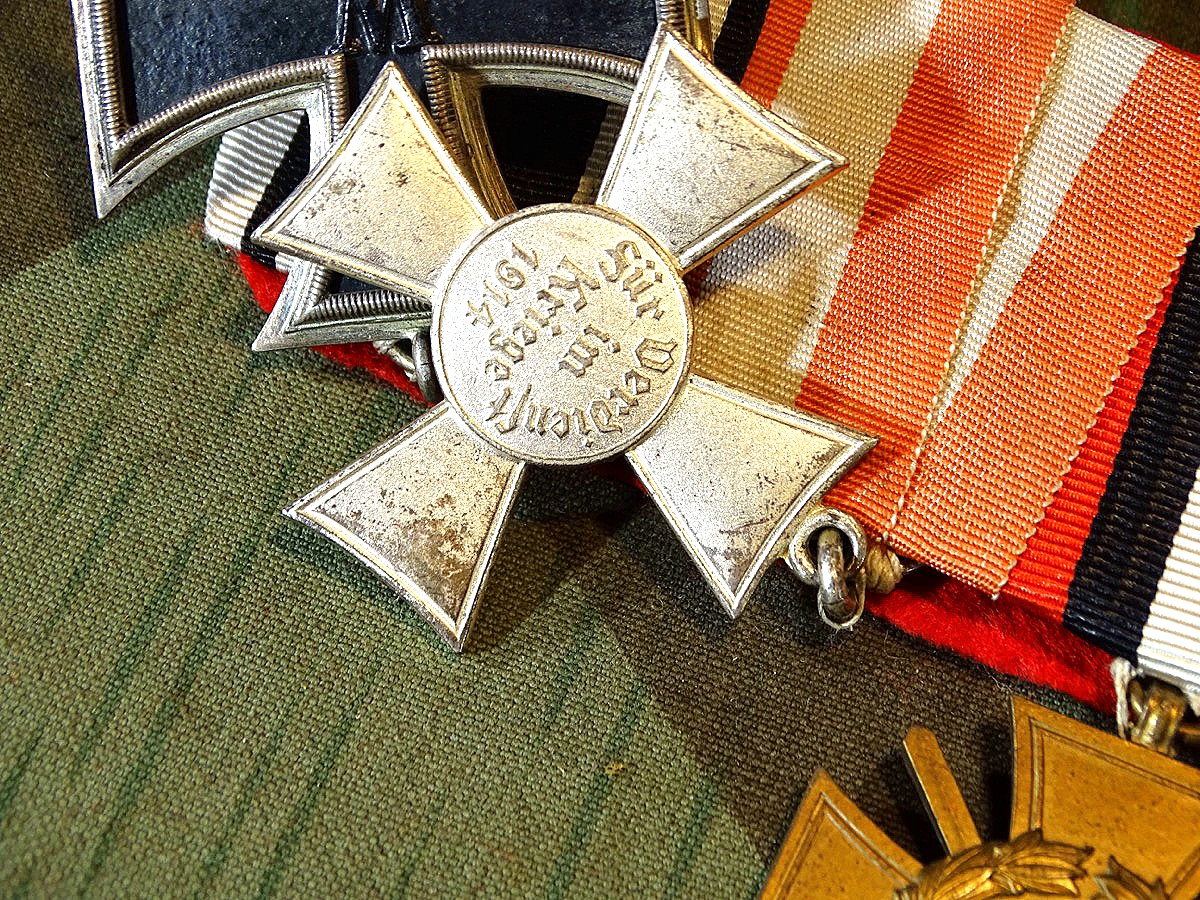 3er Ordenspange: EK 2 1914, Hanseatenkreuz Hamburg, Ehrenkr. f. Frontkämpfer