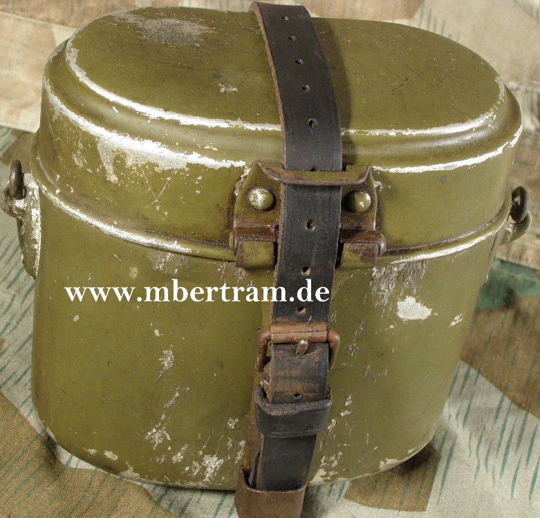 Kochgeschirr Wehrmacht, Riemen, 95% Lack,HRE 42, nrgl.