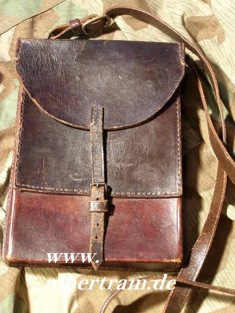 Kartentasche / Meldetasche Braun. Gedunkeltes glattes Leder