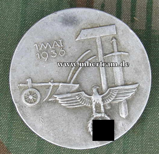 1.MAI 1936 METALLABZEICHEN