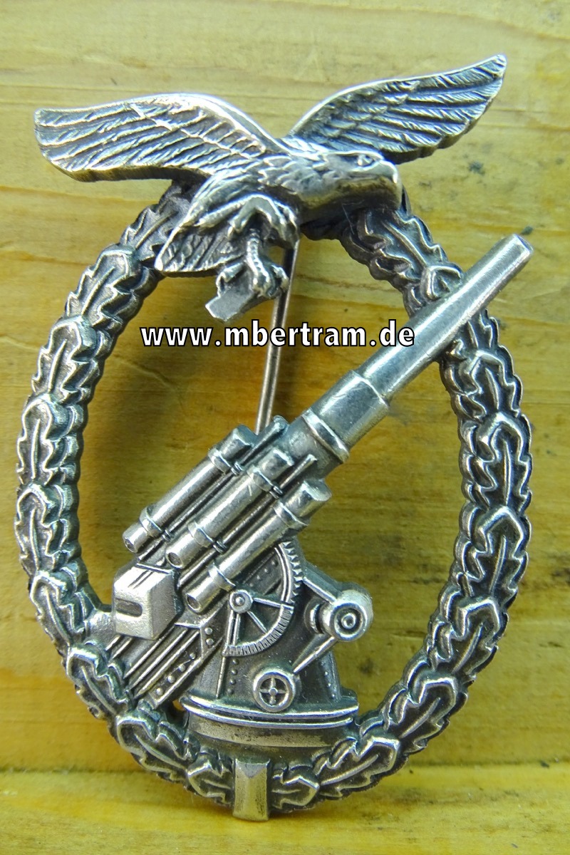 Flakkampfabzeichen der Luftwaffe, Buntmetall, Hersteller :  Brehmer, HK fehlt