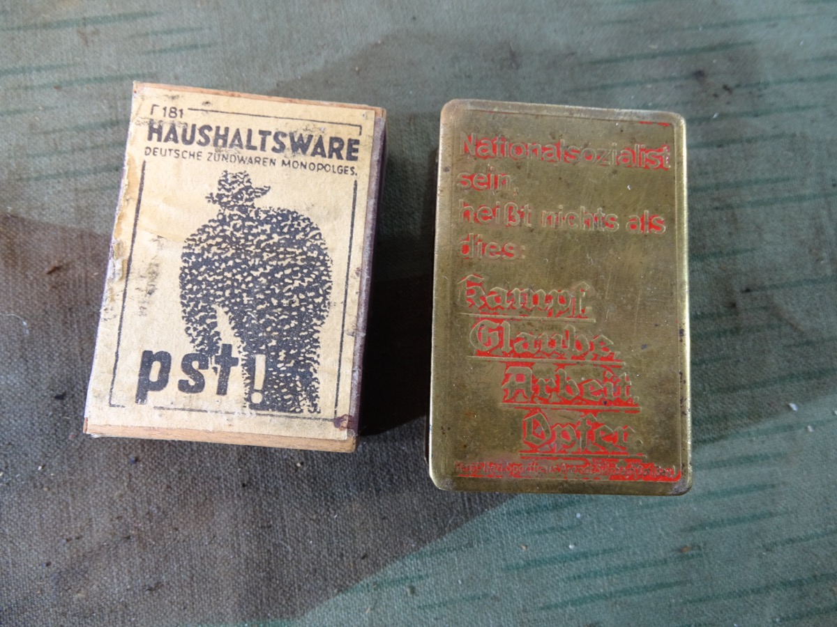 NS Sympathisanten Messing Streichholz Schutzhülle mit A.Hitler Zitat und HK u. 3 Reichs Streichhölzern. SELTEN !