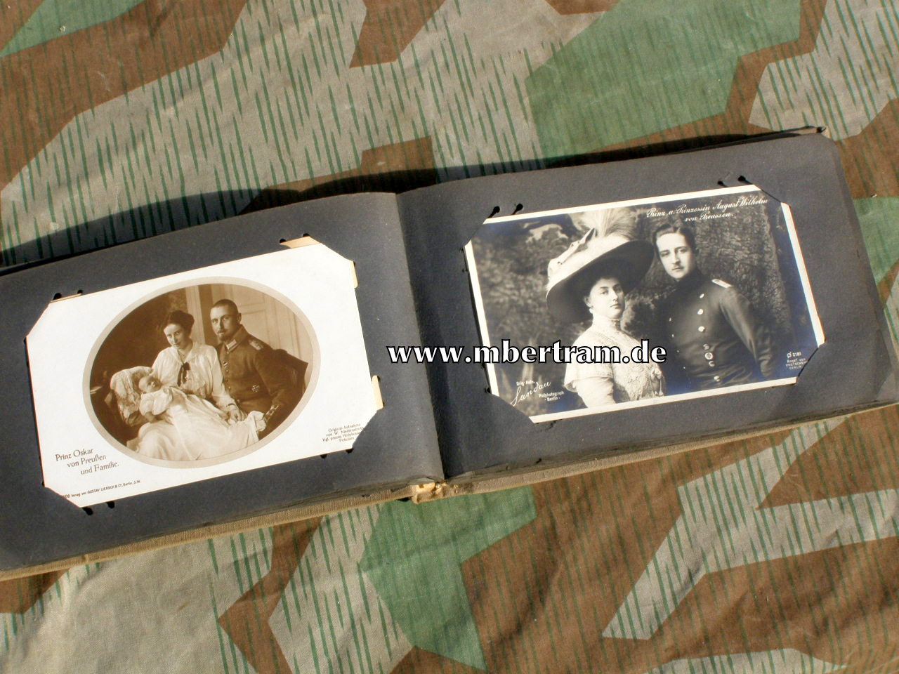 12432-16 Postkarten Fotoalbum, Portraits Kaiser u. Familie, 49 Karten