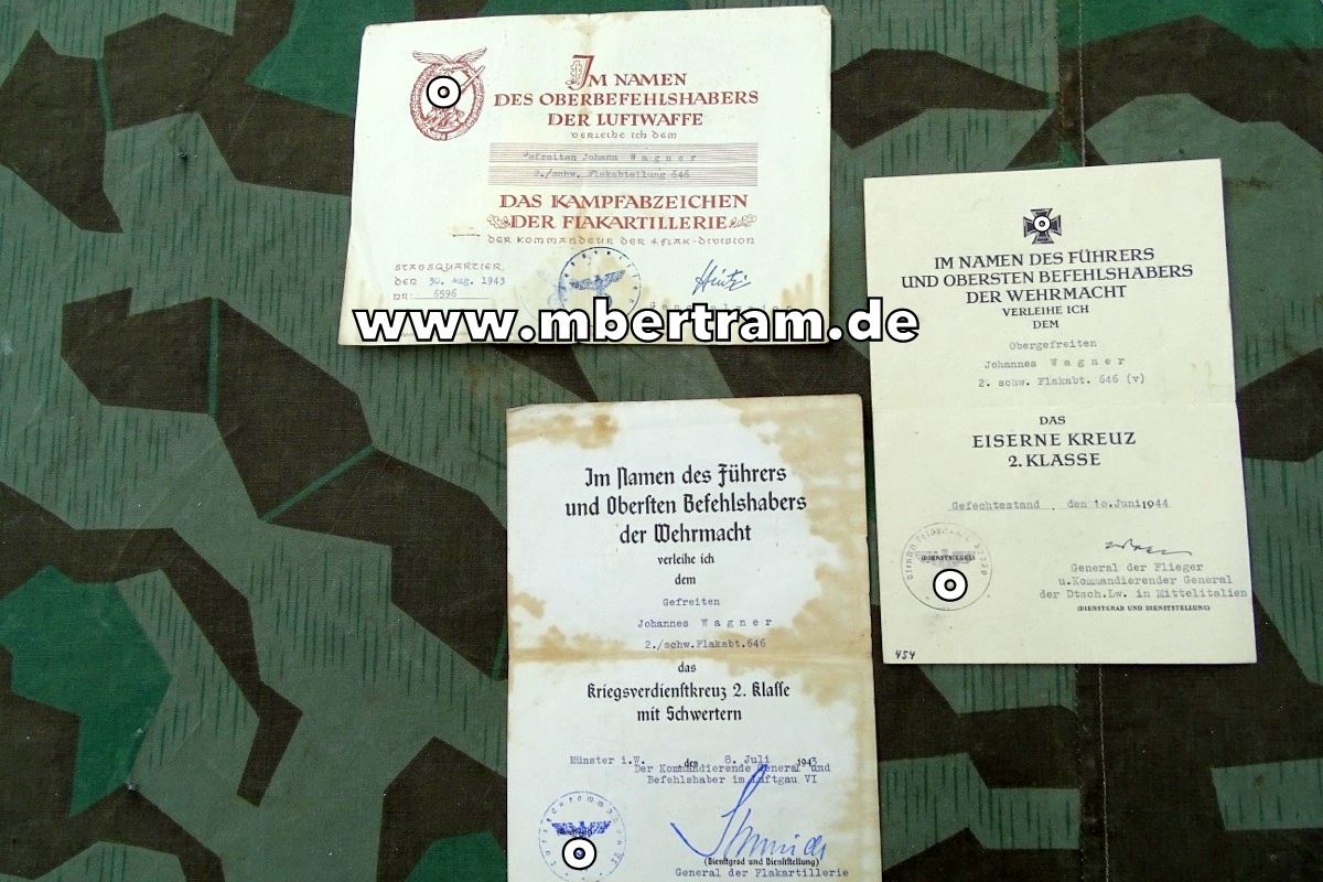 3 Urkunden 2. / Schw. Flakabt. 646, KvK 2. Kl, EK 2, Flakkampfabzeichen