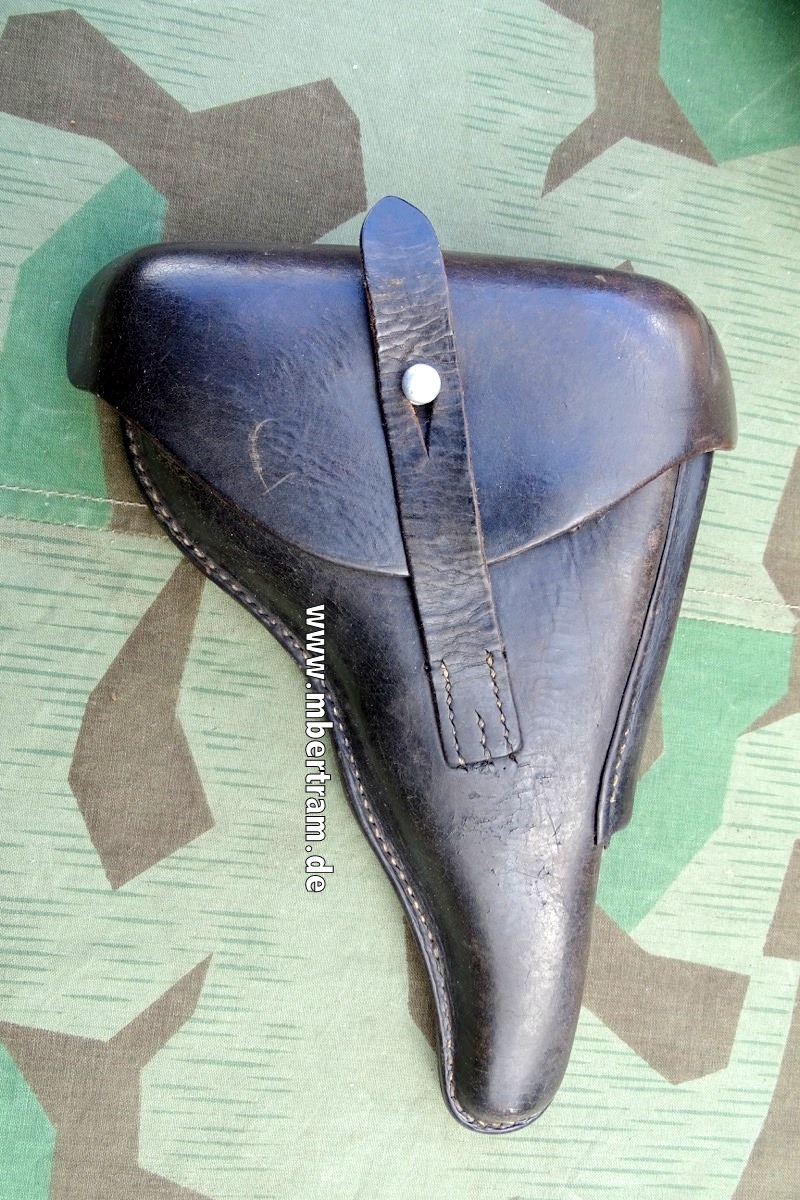 P 08 Koffer Tasche, Polizeiausführung von 1938 mit Schließknopf. 