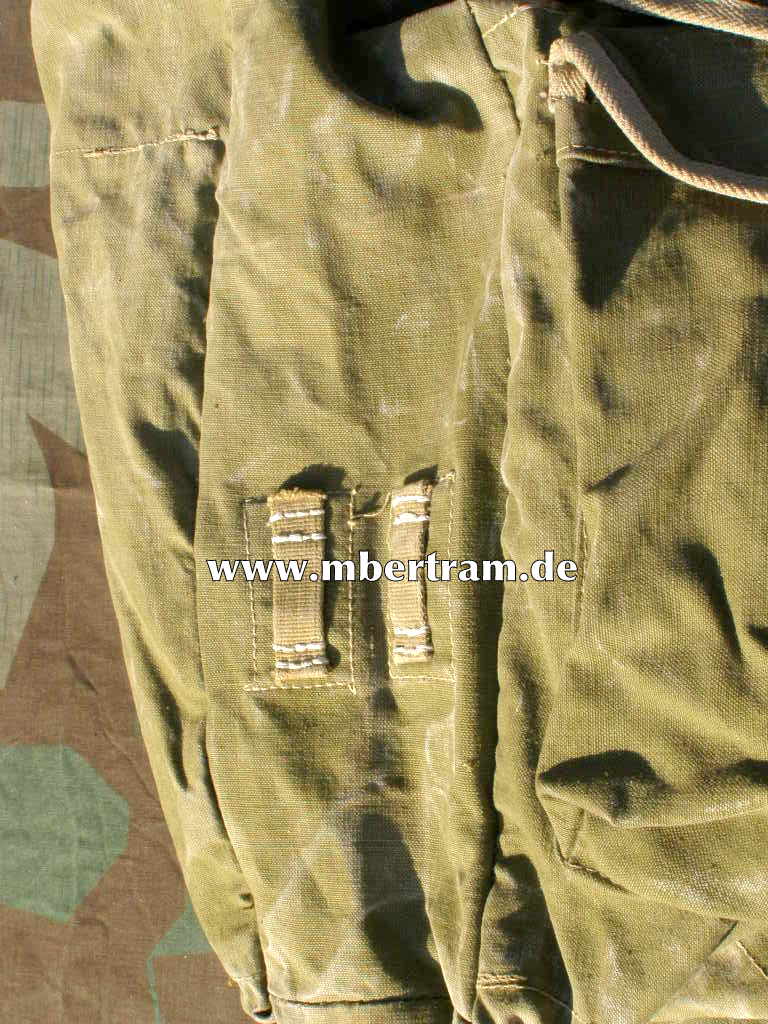 13582-7 Afrikakorps Rucksack, Webberiemung für Y-Riemen, 1941