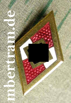 GOLDENES HJ EHRENZEICHEN, Nr. 30384, RZM, Hst. 15