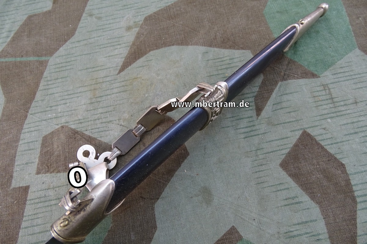 17529-27 Frühe Teilreplik: SS Ketten Ehrendolch mit geätzter, vergoldeter Klinge, Eickhorn