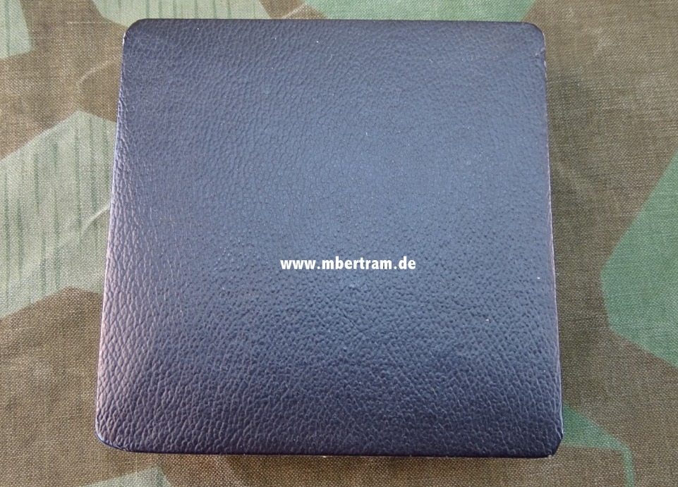 12371-37 Umfangreicher Nachlass Ju 52 Bordschütze, DK Gold, LW Pokal, Legion Condor, Alben....
