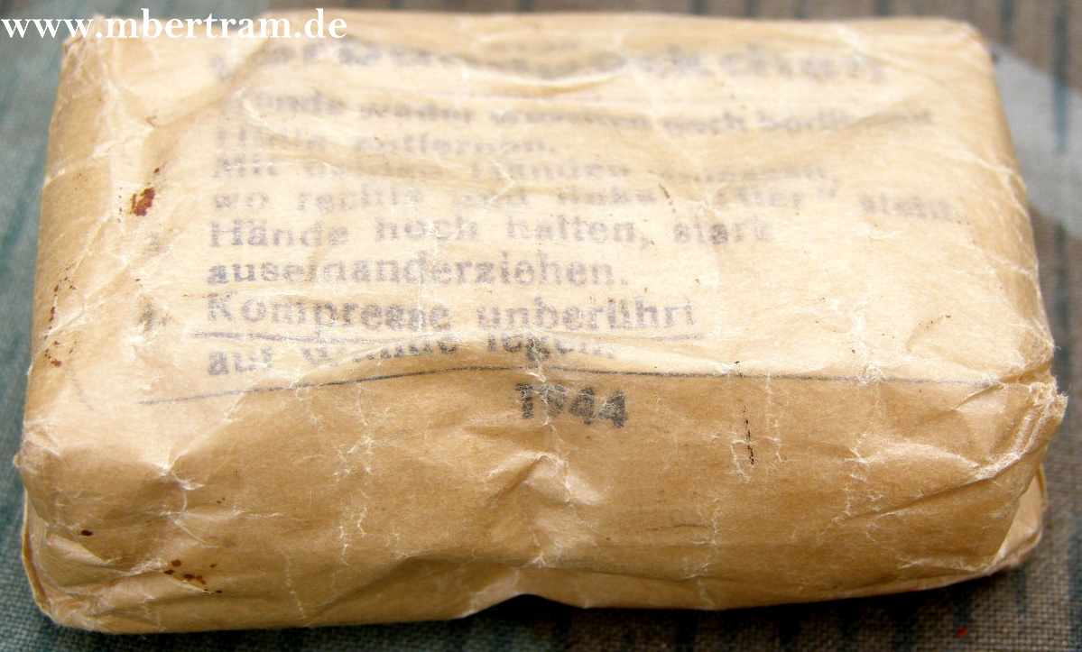 Verbandspäckchen 1944, Späte Papierverpackung
