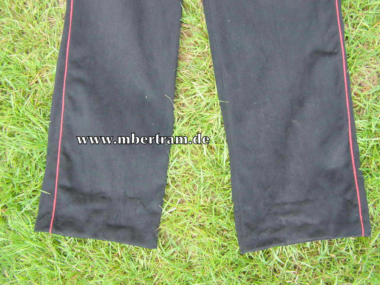 11333-2 Schwarze lange Hose für Offiziere, um 1910.