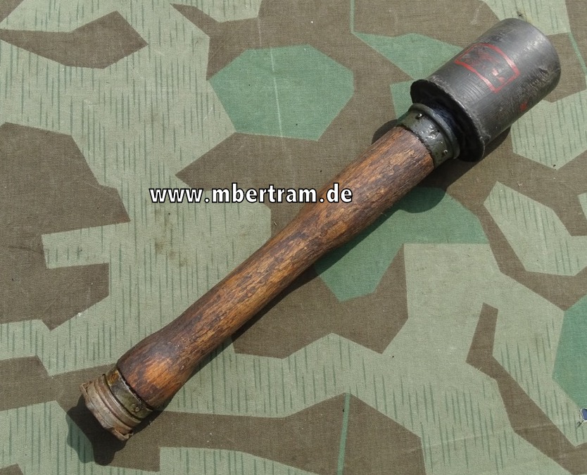 Wehrmacht / Waffen SS:  Deko Stiel Handgranate 24