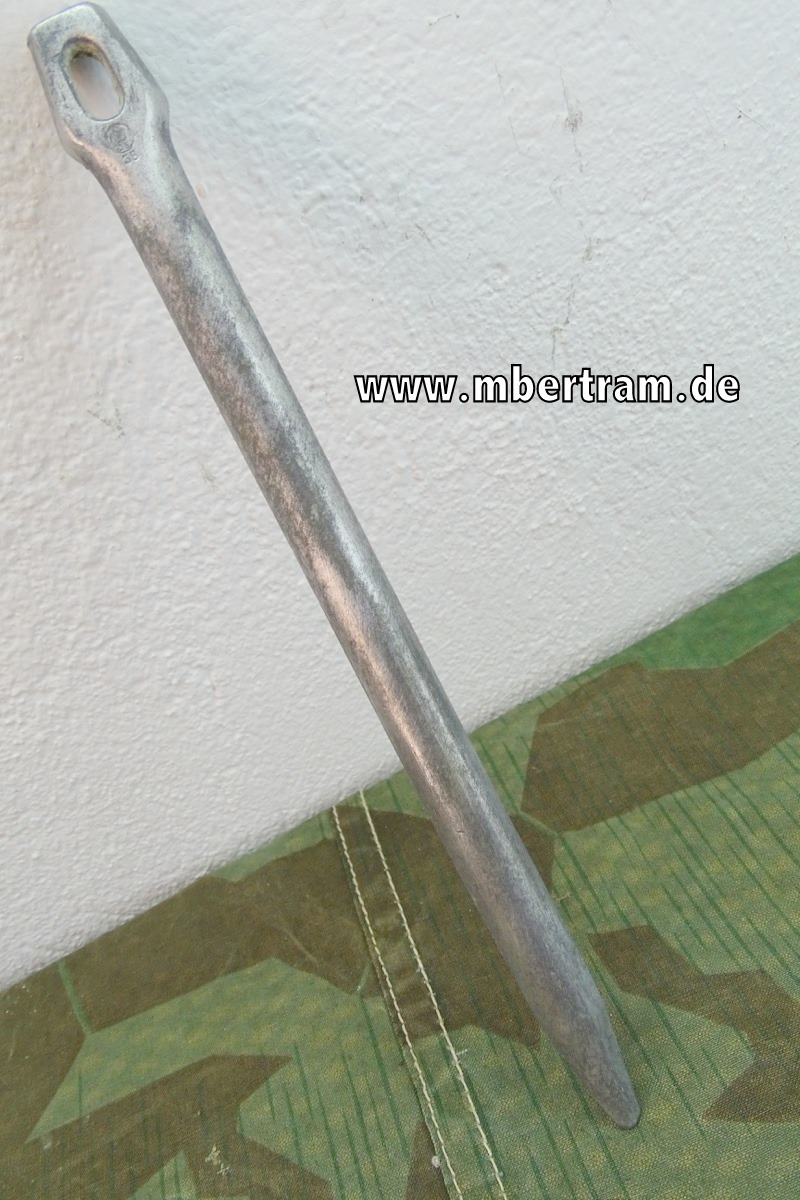 Wehrmachts Zelthäring aus  Aluminium datiert 1938