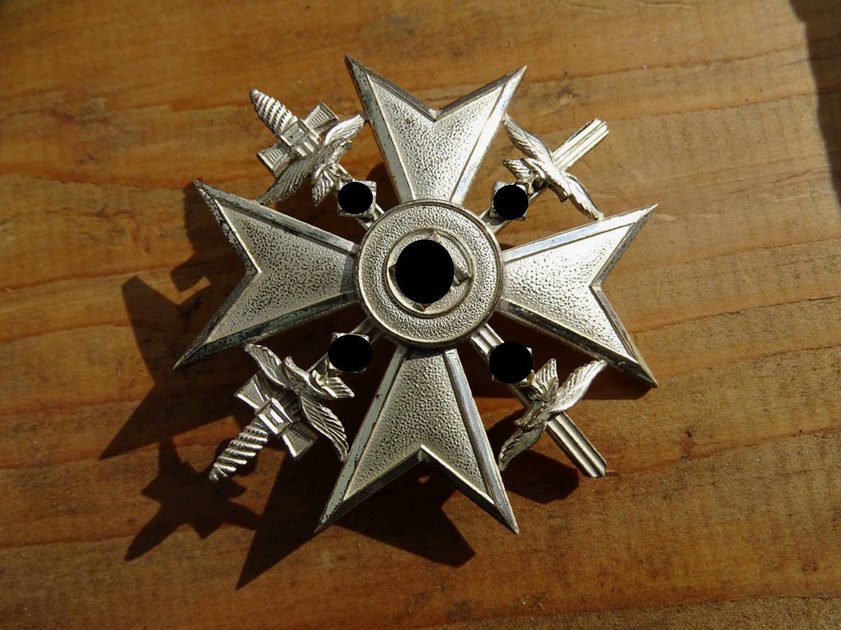 Spanienkreuz in silber mit Schwertern, Buntmetall, versilbert, Hst. 4 -Steinauer, Weitze Rechnung u.- Expertise Spanienkreuz in silber mit Schwertern, Buntmetall, versilbert, Hst. 4 -Steinauer, Weitze Rechnung u.- Expertise