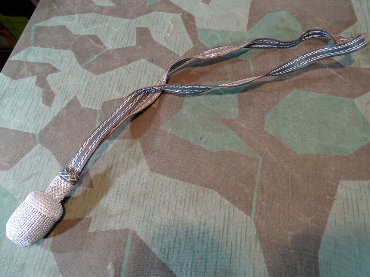 Portepee für Offizierssäbel Wehrmacht, 2 Durchzüge