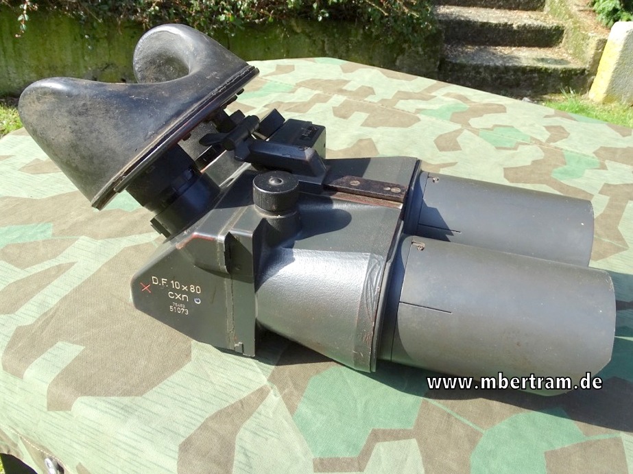 Flak Fernglas Flakglas D.F. 10x80 Wehrmacht, blaugrau, Herstellercode "cxn"