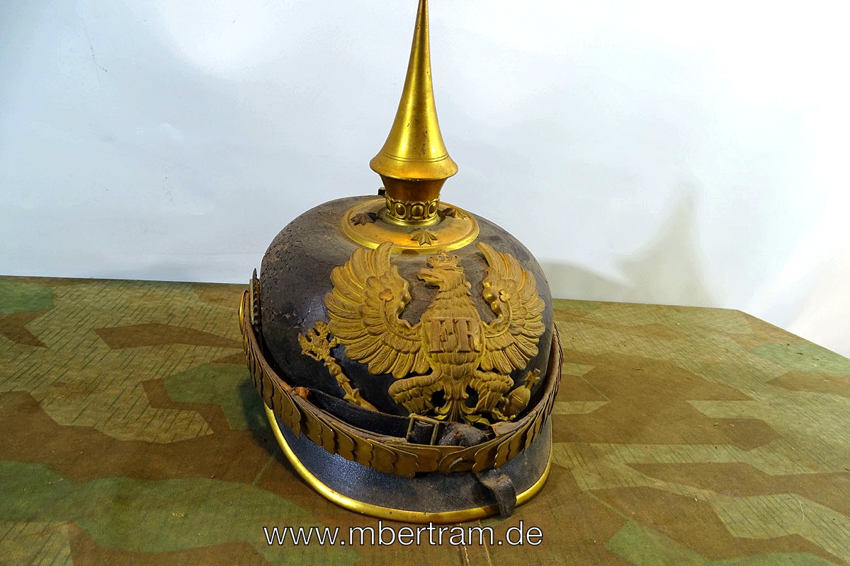 Offiziers Pickelhaube Preussen, mittlerer Zustand, restaurierungsbedürftig