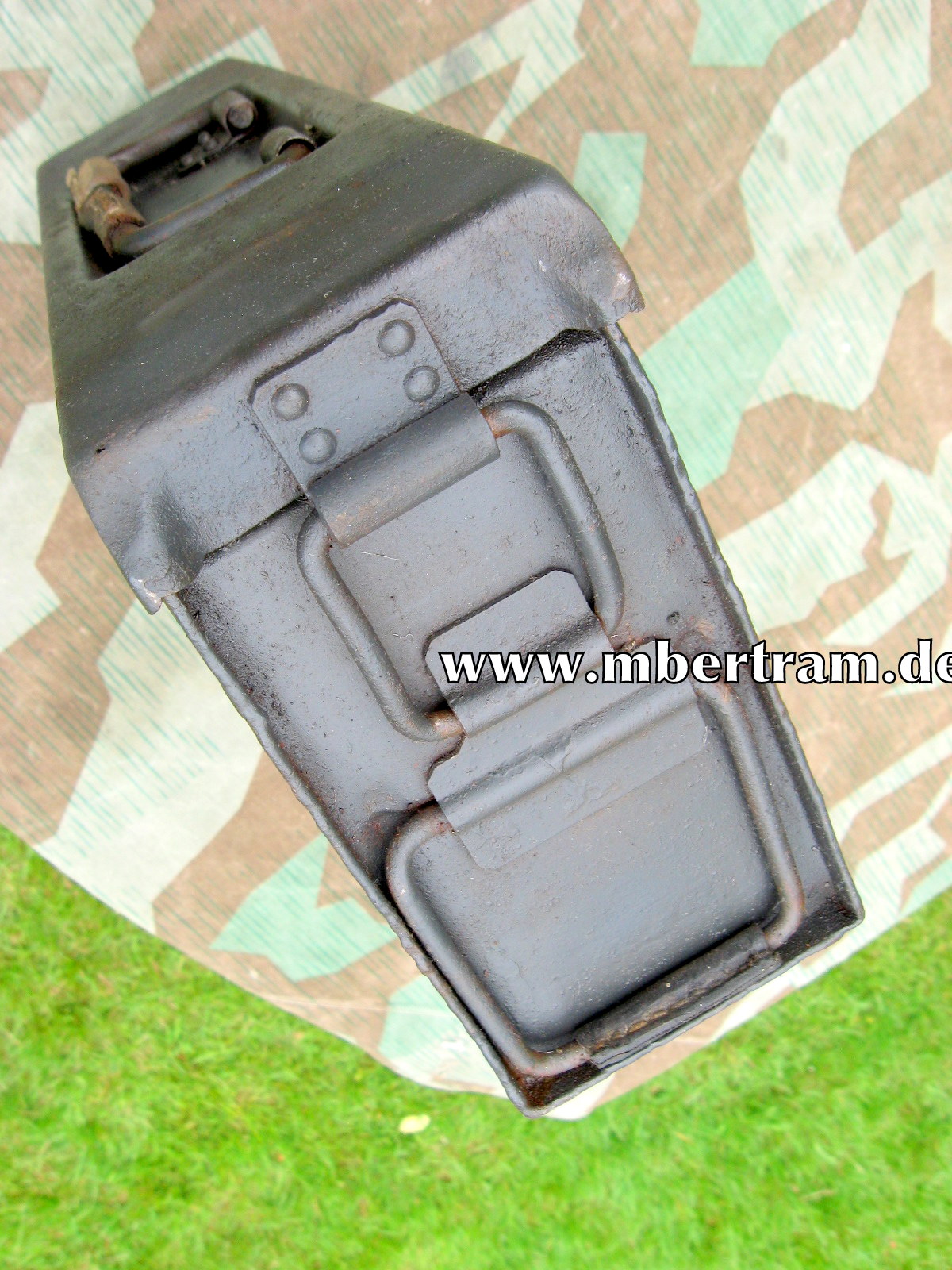 13053-2 Luftwaffe MG 34/42 Patronenkasten 41 "epi" Blaugrau