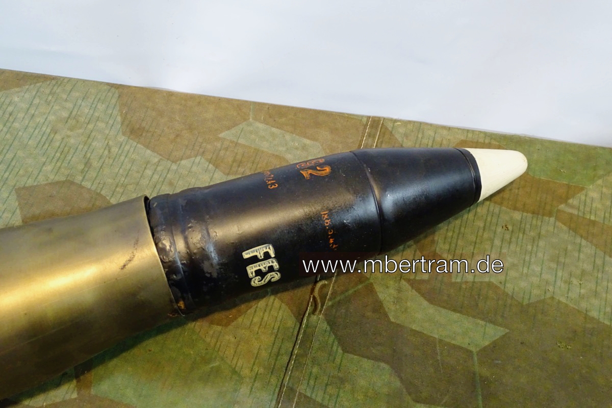 10389-4twmCWgWY3vq6J Wehrmacht Deko Sturmgeschütz Panzer Granate 7,5cm KWK 40 mit Hülse u Bodenschraube u Zündschraube