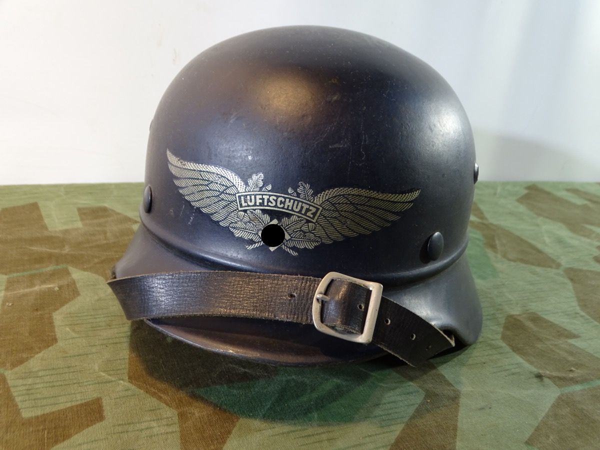 Luftschutz Helm mit Wappen in der Form des sog. Kradmelder Helms, Top Zustand