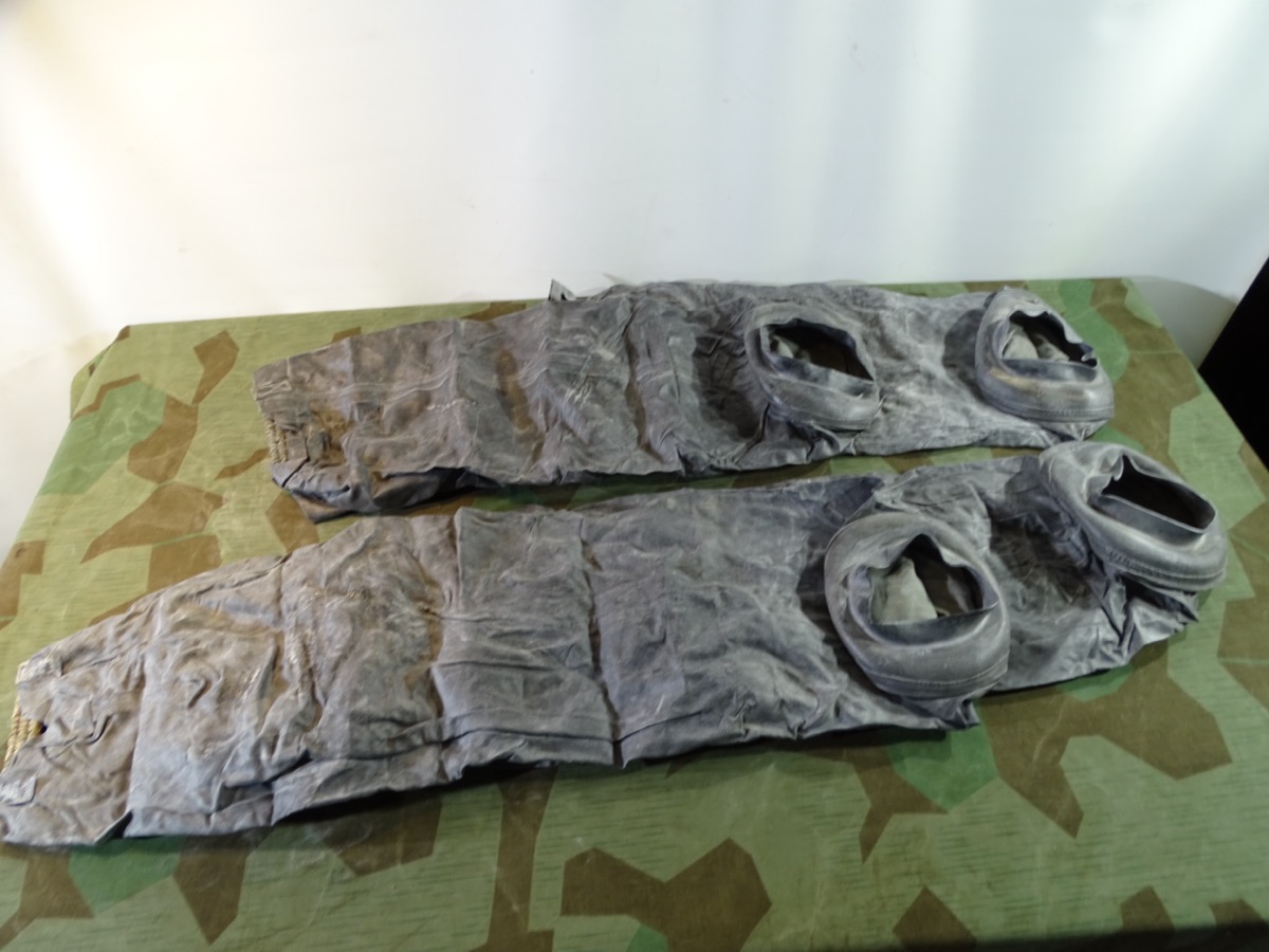 2 Paar Wehrmacht Kavallerie Pferde Gasschutz Strümpfe 41, " aqd "