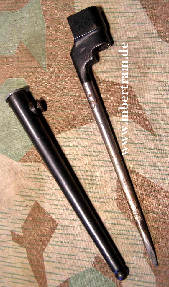 Britisches Bajonett Enfield Spike Nr. 4 mit Scheide
