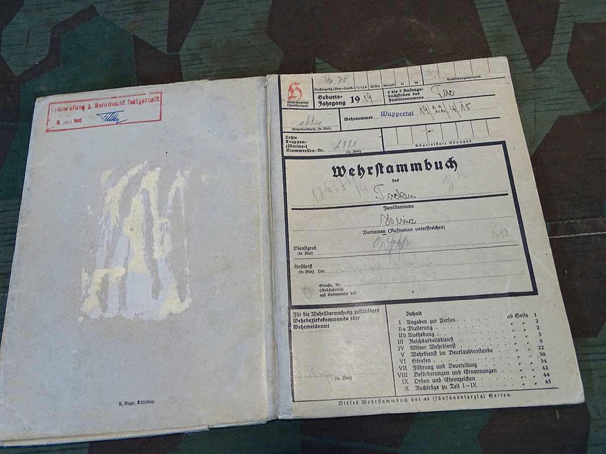 Wehrstammbuch Gefr. Heinz T. Panzer. Gren E. Btl. 4 Wehrstammbuch Gefr. Heinz T. Panzer. Gren E. Btl. 4