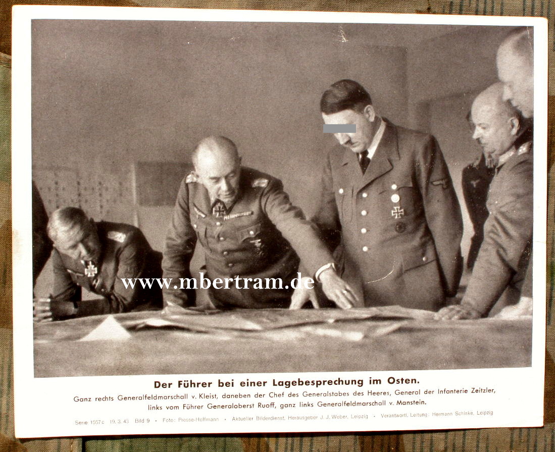 Der Führer bei Lagebesprechung i.Osten,Gen.F.M.v. Kleist...