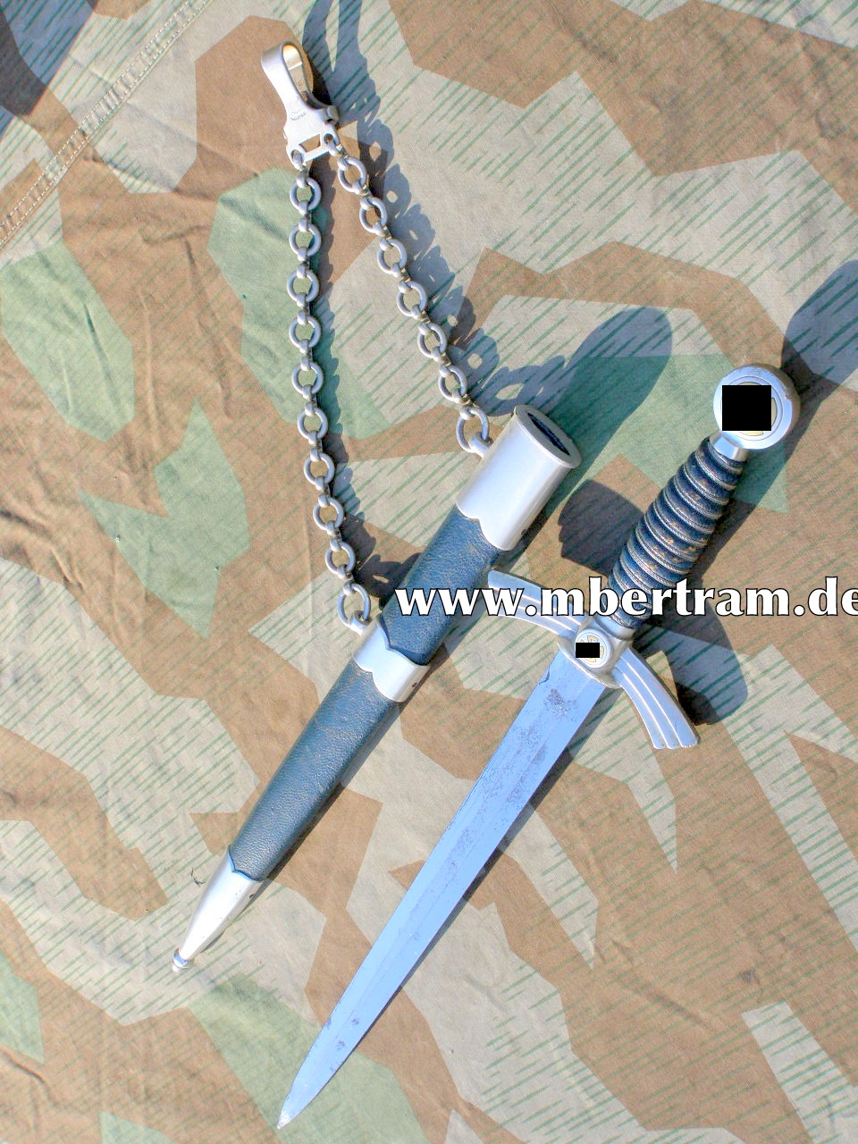 Wehrmacht Luftwaffe Borddolch. Aluminium "SMF Solingen".