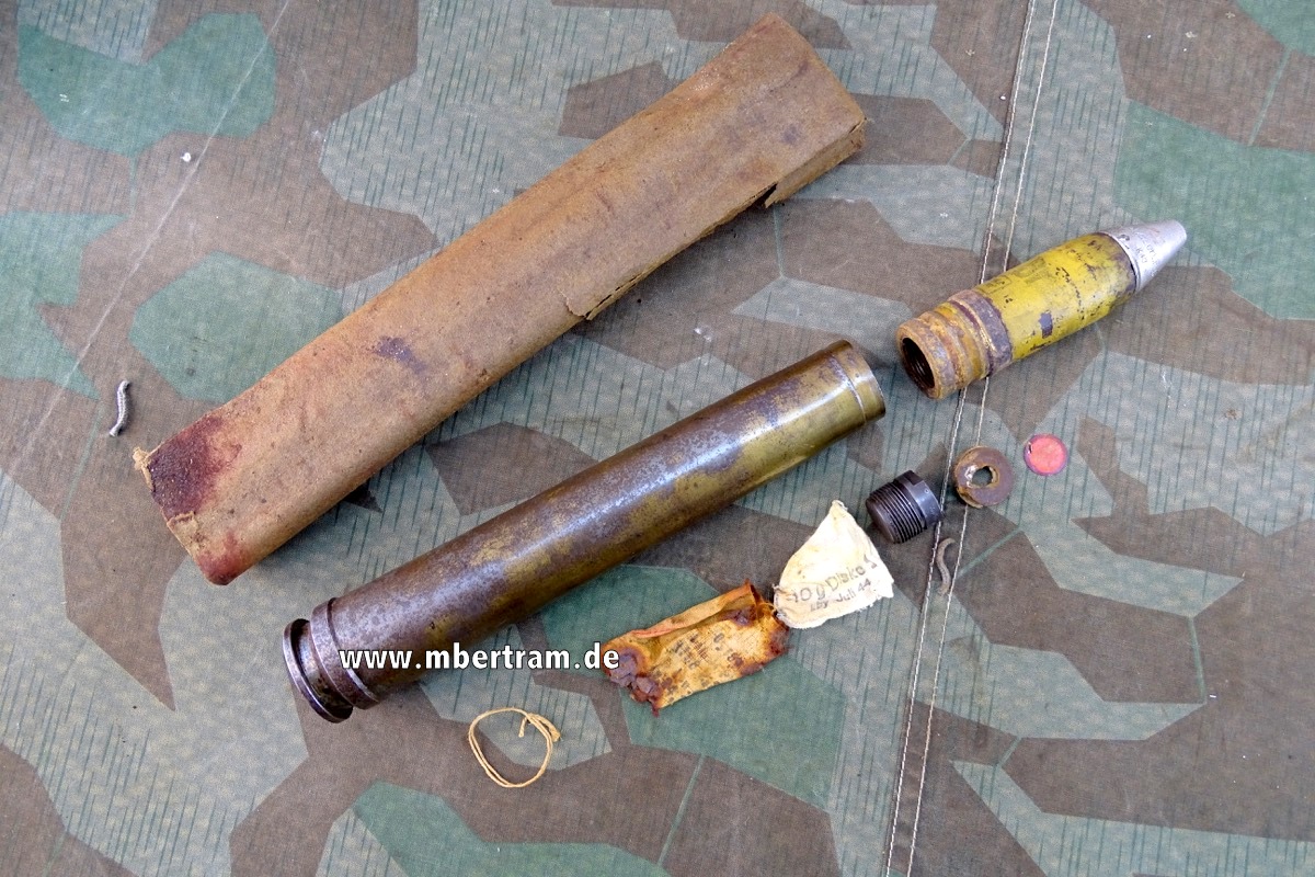 Deutsche 3,7 cm Flak Spreng Leuchtspur Granate, Aluzünder, Beschriftung, Stahlhülse