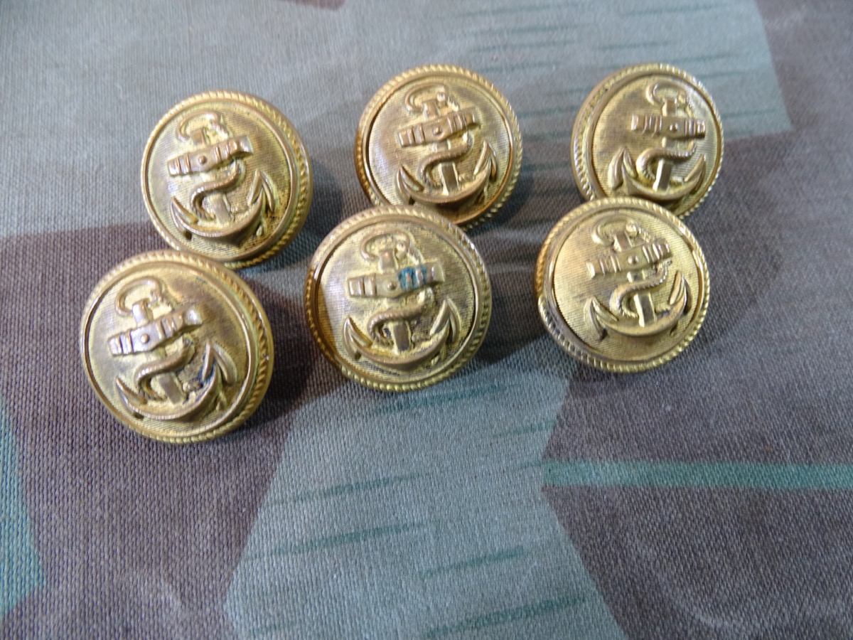 6 gleiche goldfarbene Kriegsmarine / Reichsmarine Ankerknöpfe, Assmann, vergoldet,  24 mm