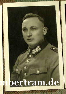 Brustbild Postkartengröße mit Polizeiuniform um 1941