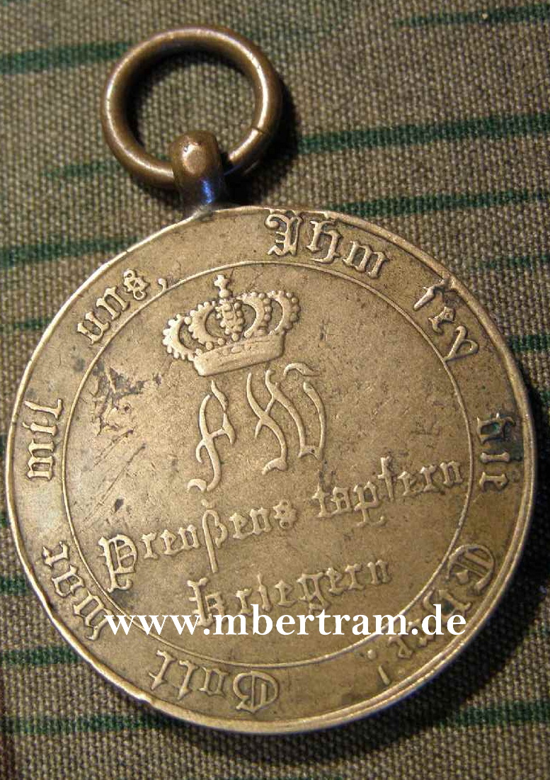 Kriegsdenkmünze "1815" , Kreuz mit scharfkantigen Armen
