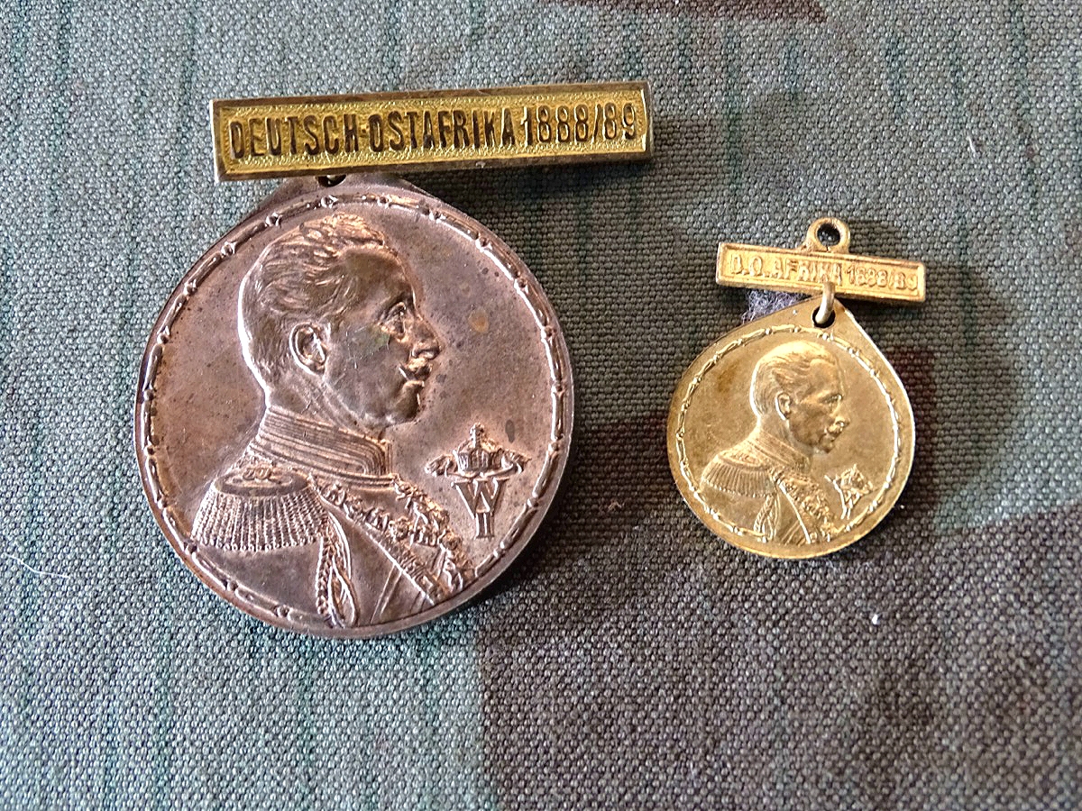 Preussische Kolonial Denkmünze 1912, Gefechtsspange Ostafrika, passende Miniatur