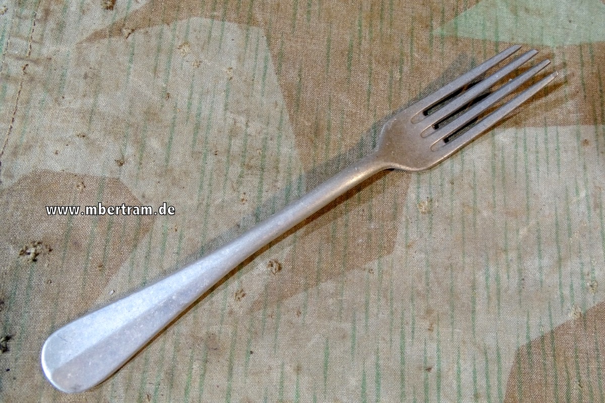 Kriegsmarine Gabel, KM Adler über M