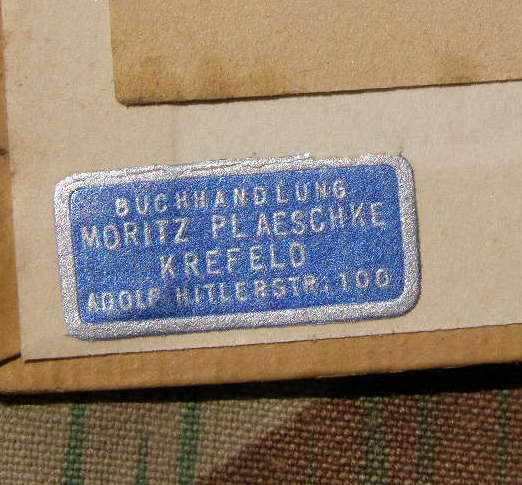 Das Jahrbuch der deutschen Kriegsmarine 1941. 197 S.